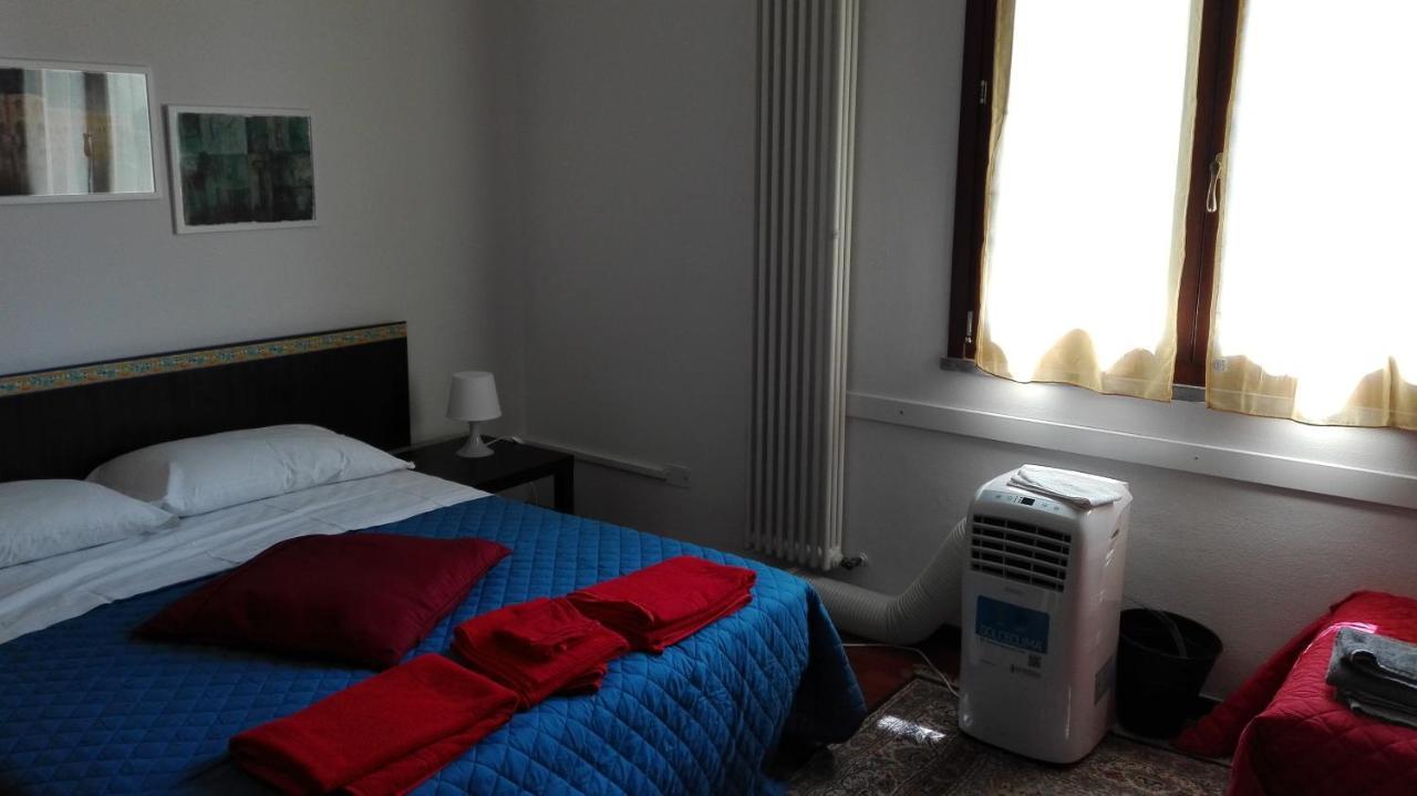 La Casa Di Filippo Hotel ปิซา ภายนอก รูปภาพ
